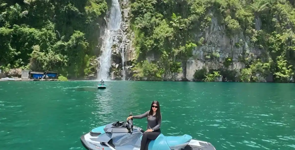Situmurun Waterfall